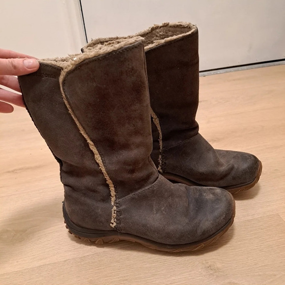 Patagonia Women's Lugano Taupe Waterproof Leather Winter Snow Boots Size 8 - Picture 1 of 9